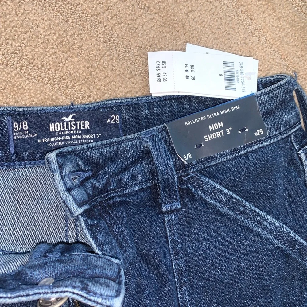 Hollister Ultra High Rise Mom Shorts‎